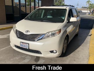 Used 2015 Toyota Sienna XLE Premium image 1