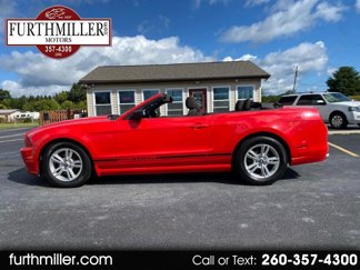 Used 2013 Ford Mustang Convertible image 1