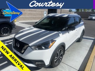 Certified 2020 Nissan Kicks SR image 1