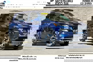Used 2023 Nissan Rogue SV image 1
