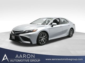Used 2023 Toyota Camry SE image 1