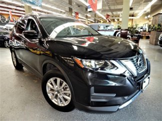 Used 2020 Nissan Rogue SV image 1