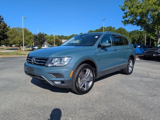 Used 2020 Volkswagen Tiguan SEL image 1