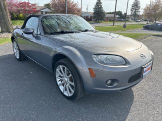 Used 2006 MAZDA MX-5 Miata Grand Touring w/ Premium Pkg image 1