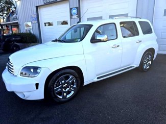 Used 2011 Chevrolet HHR LT image 1
