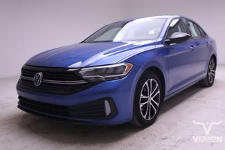 Used 2022 Volkswagen Jetta Sport image 1