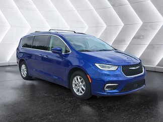 Used 2021 Chrysler Pacifica Touring-L image 1