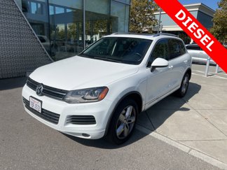 Used 2013 Volkswagen Touareg TDI image 1