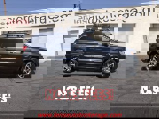 Used 2012 Jeep Grand Cherokee Laredo image 1
