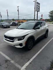 Used 2022 Kia Seltos S image 1