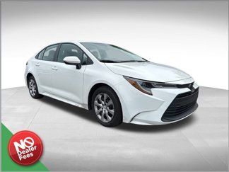 Used 2023 Toyota Corolla LE image 1