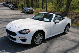 Used 2018 FIAT 124 Spider Classica w/ Technology Group image 1