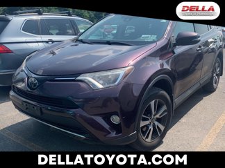 Used 2018 Toyota RAV4 XLE image 1