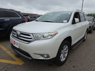 Used 2013 Toyota Highlander FWD image 1