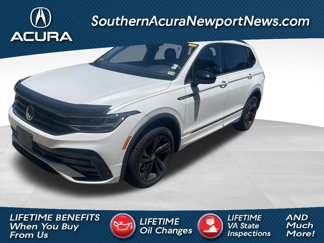 Used 2024 Volkswagen Tiguan SE R-Line image 1