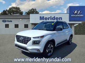 Used 2023 Hyundai Venue Limited w/ Cargo Package image 1