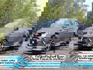 Used 2022 Toyota Camry XLE image 1