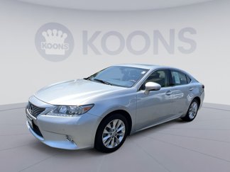 Used 2013 Lexus ES 300h image 1