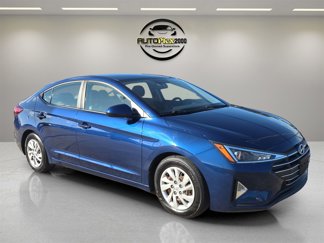 Used 2020 Hyundai Elantra SE image 1