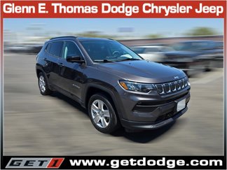 Certified 2022 Jeep Compass Latitude w/ Convenience Group image 1