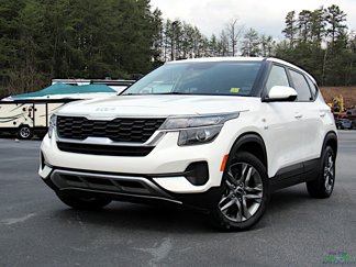 Used 2023 Kia Seltos LX image 1