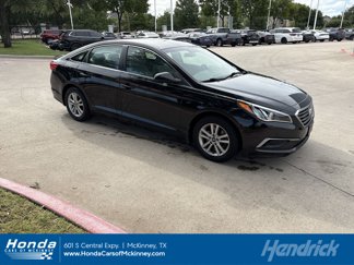 Used 2017 Hyundai Sonata SE image 1