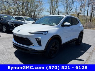 Used 2024 Buick Encore GX Sport Touring image 1
