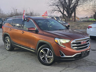 Used 2019 GMC Terrain SLT image 1