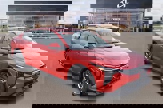 New 2025 Kia K4 LXS image 1