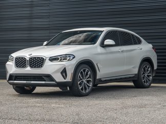 Used 2022 BMW X4 xDrive30i w/ Premium Package image 1