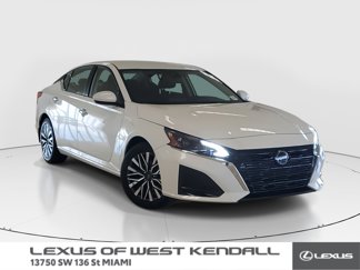 Used 2023 Nissan Altima 2.5 SV image 1