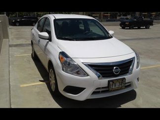 Used 2016 Nissan Versa SV image 1