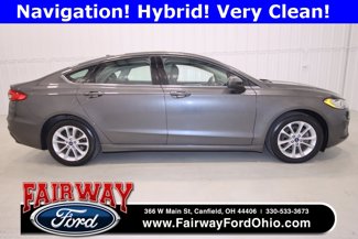 Used 2020 Ford Fusion SE image 1