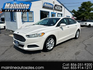 Used 2015 Ford Fusion SE image 1