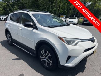 Used 2017 Toyota RAV4 LE image 1