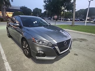 Used 2019 Nissan Altima 2.5 SV image 1