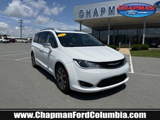Used 2017 Chrysler Pacifica Limited image 1