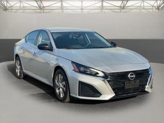 Used 2024 Nissan Altima 2.5 S image 1