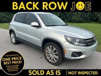 Used 2012 Volkswagen Tiguan SE image 1