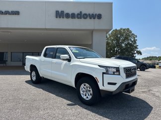 Used 2024 Nissan Frontier SV image 1