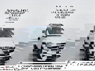 Used 2023 Mercedes-Benz GLB 250 image 1