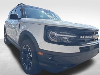 Used 2021 Ford Bronco Sport Outer Banks w/ Outer Banks Package (96D) image 1