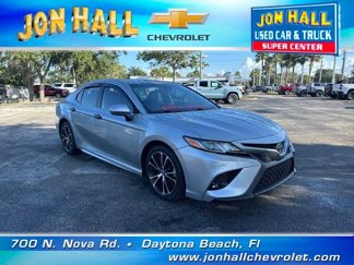 Used 2019 Toyota Camry image 1