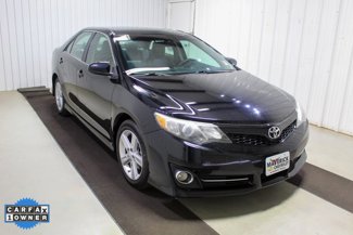 Used 2014 Toyota Camry SE image 1