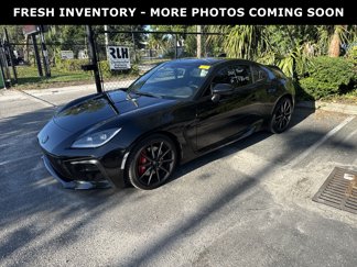 Used 2024 Toyota GR86 image 1