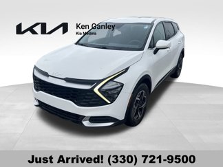 Certified 2023 Kia Sportage LX image 1