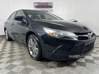Used 2017 Toyota Camry image 1