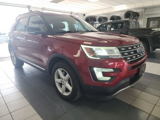 Used 2017 Ford Explorer XLT w/ Equipment Group 202A image 1