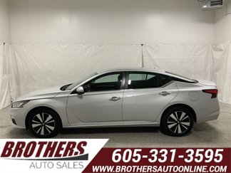 Used 2021 Nissan Altima 2.5 SV image 1
