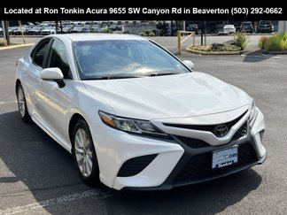 Used 2020 Toyota Camry SE image 1